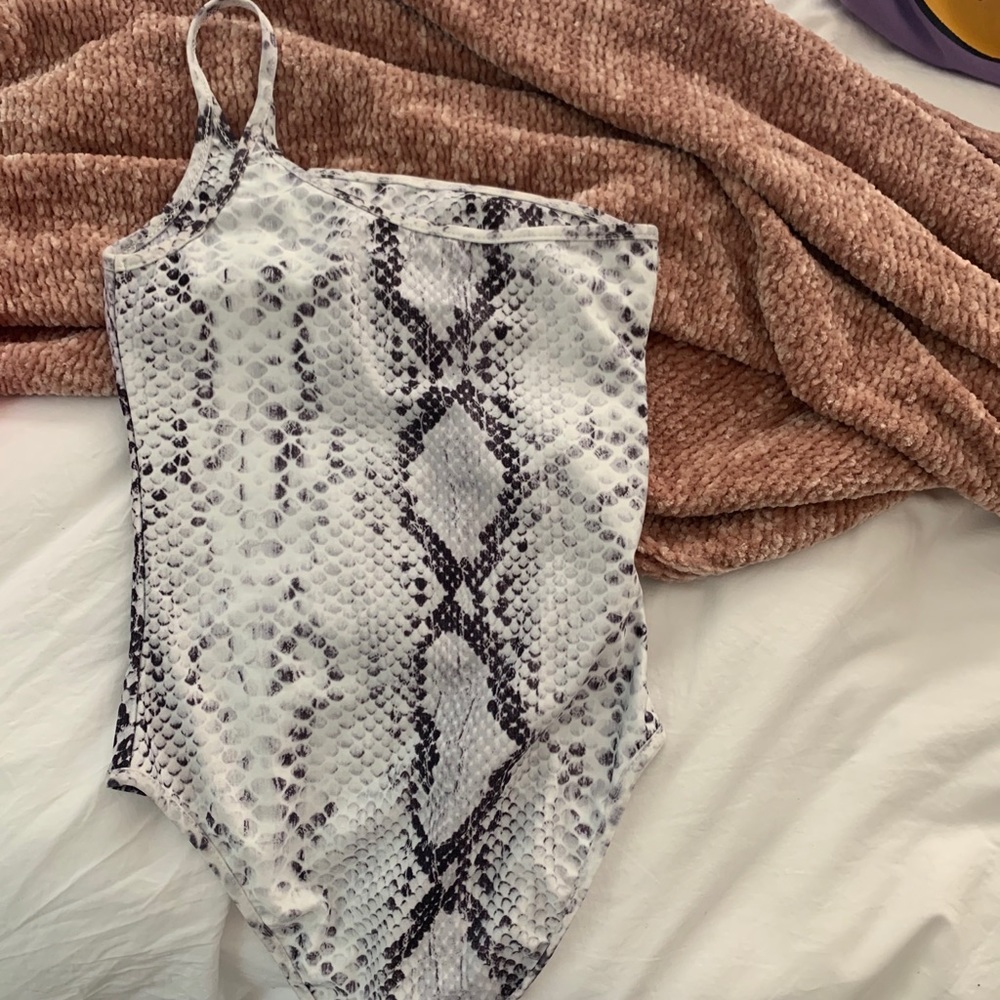 Snake print one shoulder bodysuit